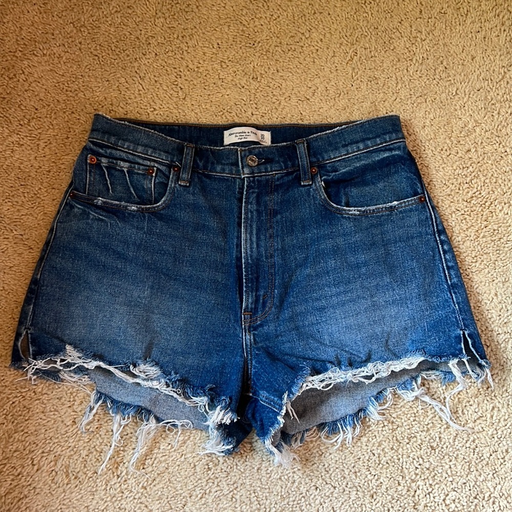 Abercrombie Curve Love Mom Short